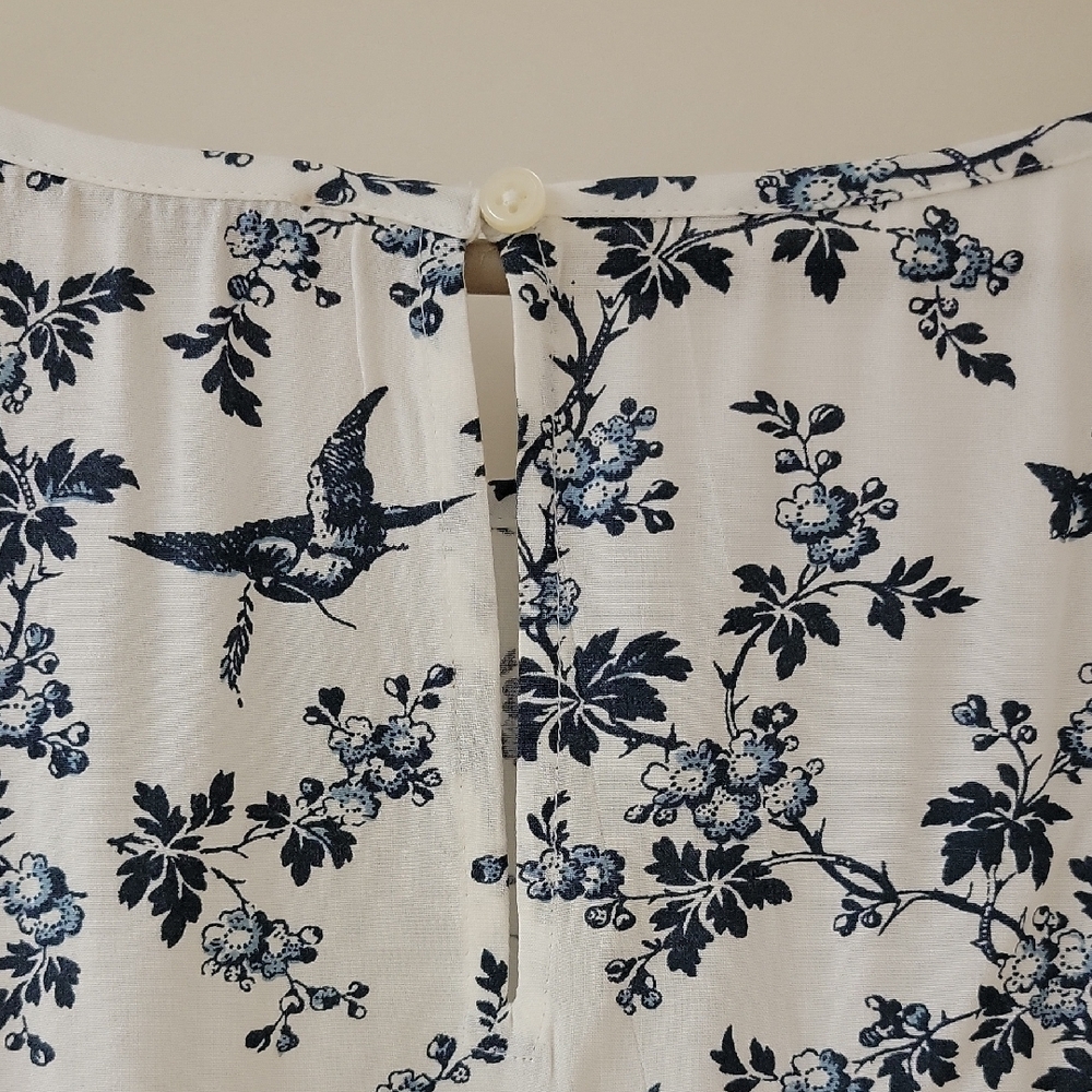 Loft Floral Bird Blue and White Women's Top Euc! - Picture 8 of 8